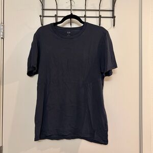 Uniqlo Men's Black T-Shirt